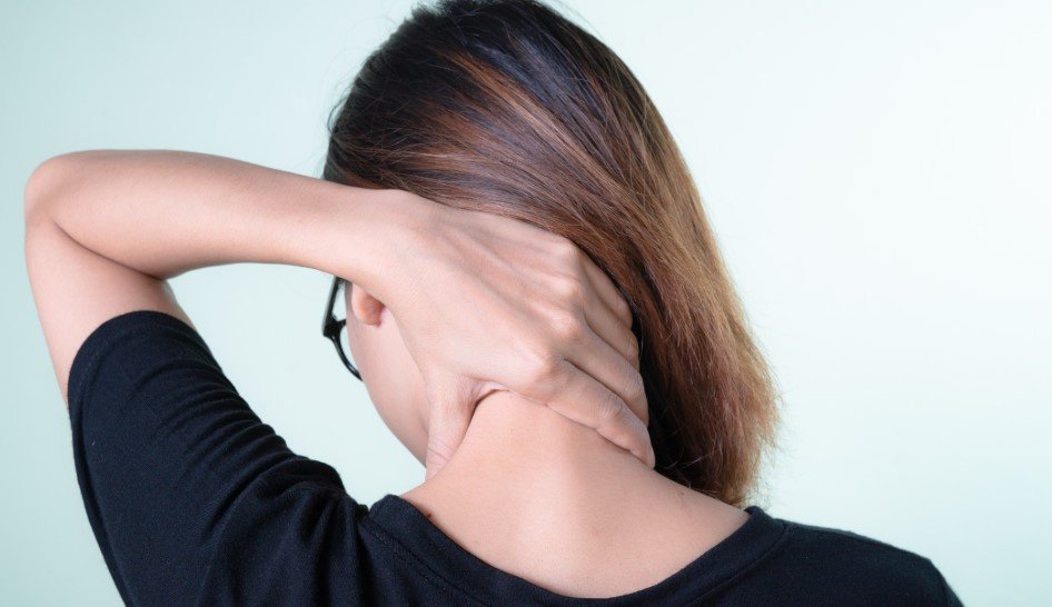 Common Symptoms Associated with Neck Pain